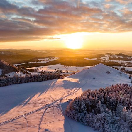 Berghotel Deutscher Flieger Wasserkuppe เกอร์สเฟลด์ ภายนอก รูปภาพ