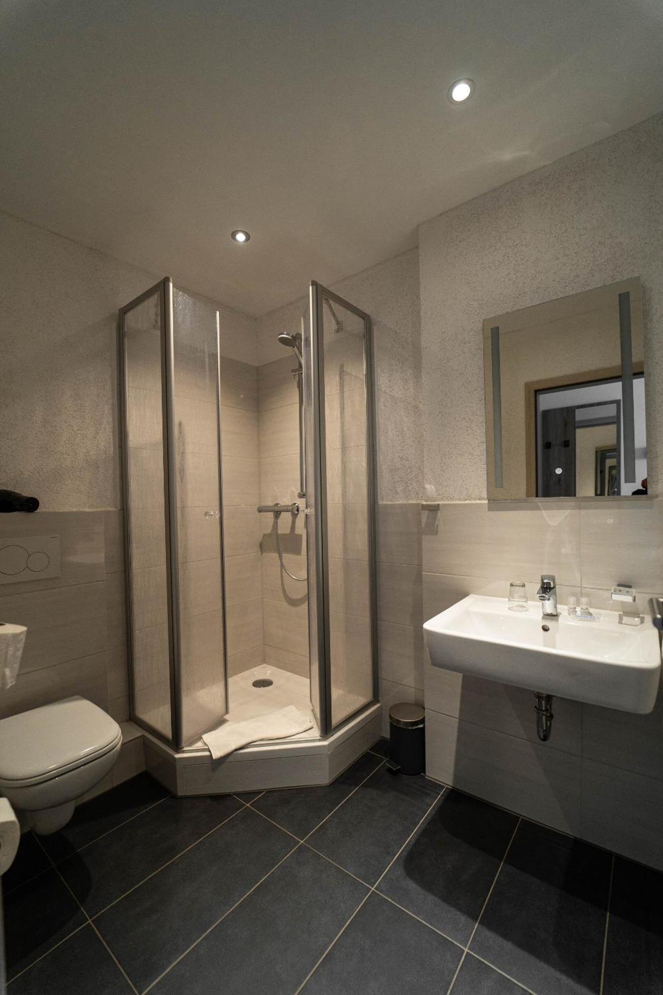 Berghotel Deutscher Flieger Wasserkuppe เกอร์สเฟลด์ ห้อง รูปภาพ